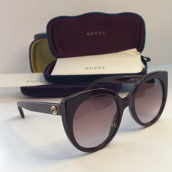 New Authentic Gucci GG0325S 007 55 are women display picture 2